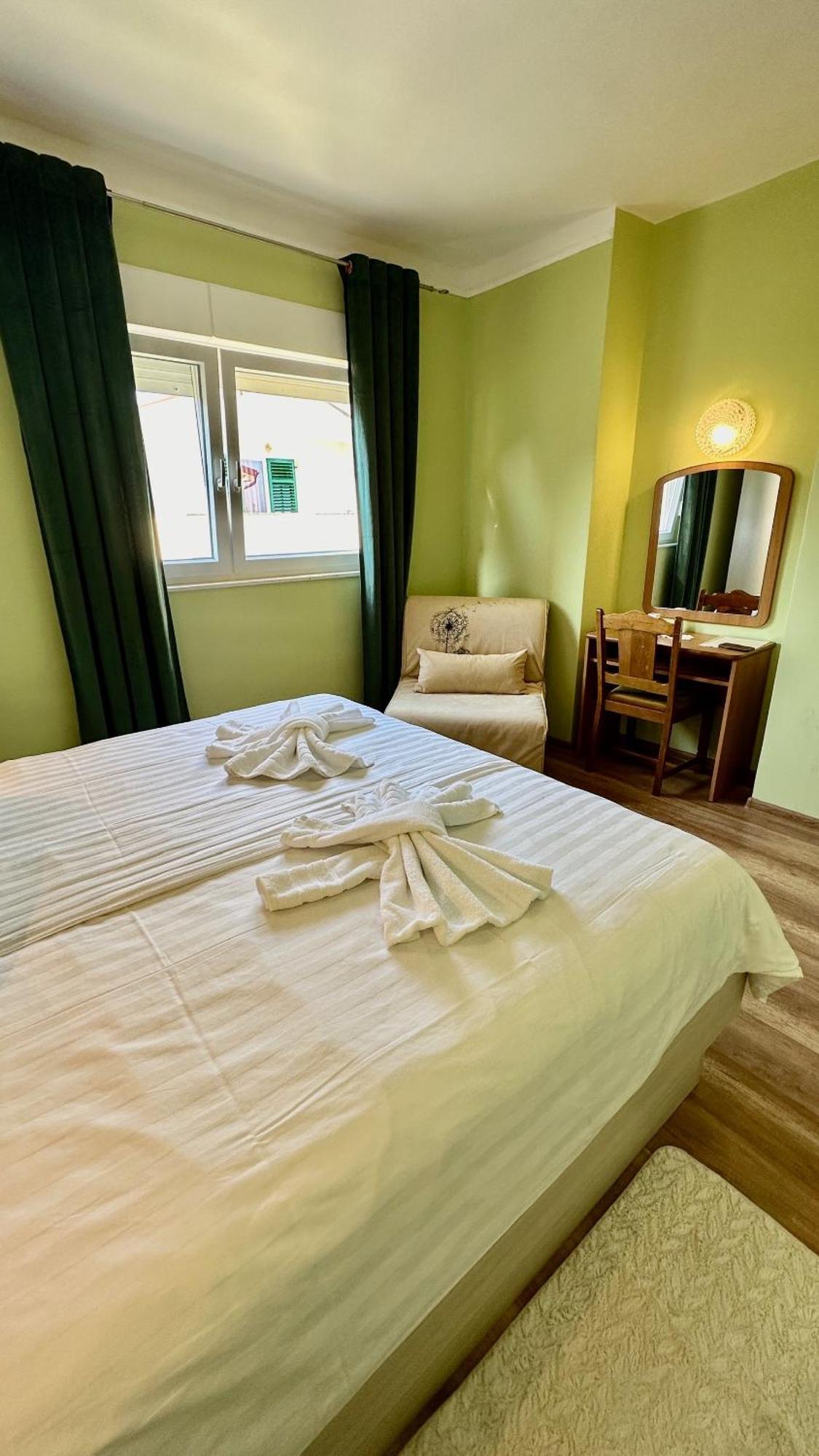 Apartments Anica Supetarska Draga Εξωτερικό φωτογραφία