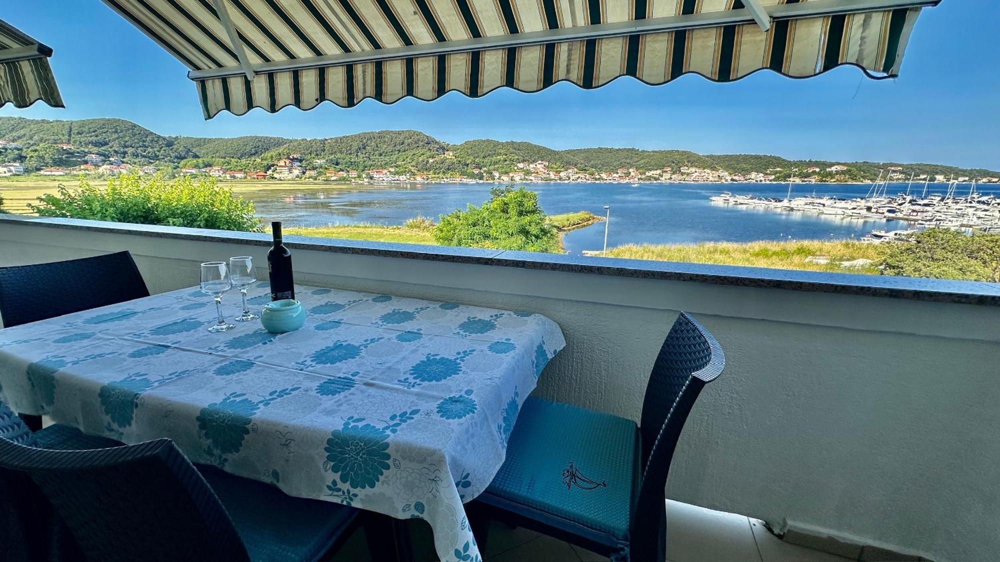 Apartments Anica Supetarska Draga Εξωτερικό φωτογραφία